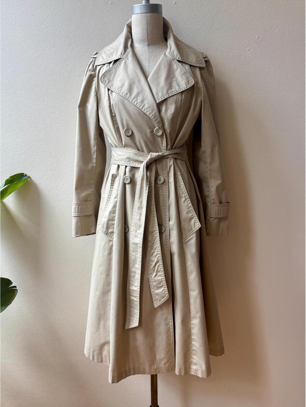 Vintage 1970s Lightweight Beige Belted Trench Coat - Picture 2 of 9